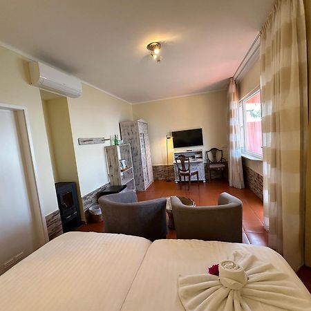 Inn & Art Madeira كانيكو المظهر الخارجي الصورة